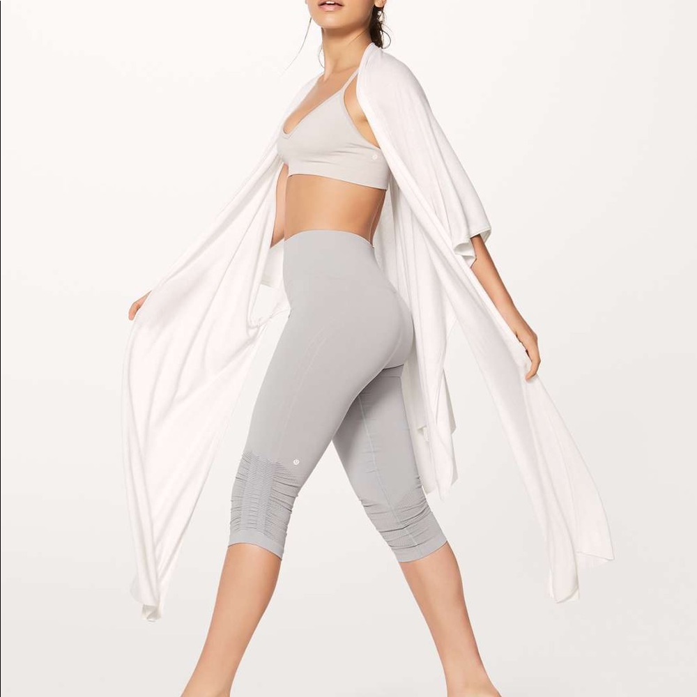 Lulu Heart Opener Meditation Cloak Taryn Toomey